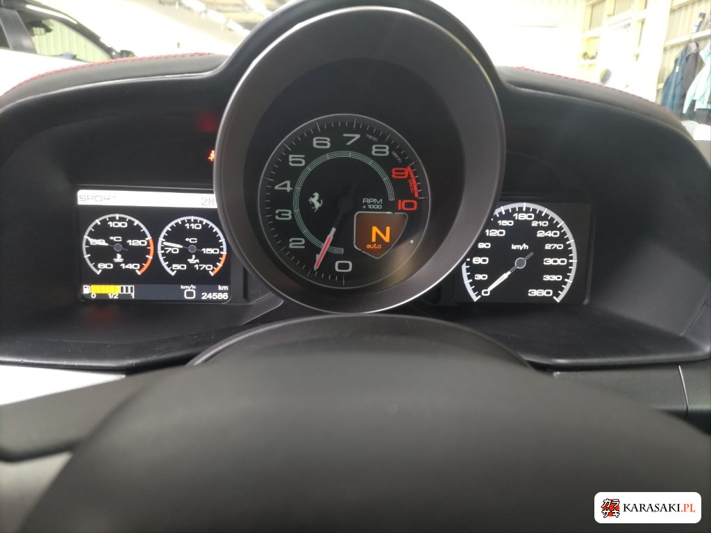 2010 Ferrari 458 Italia Base Grade 6