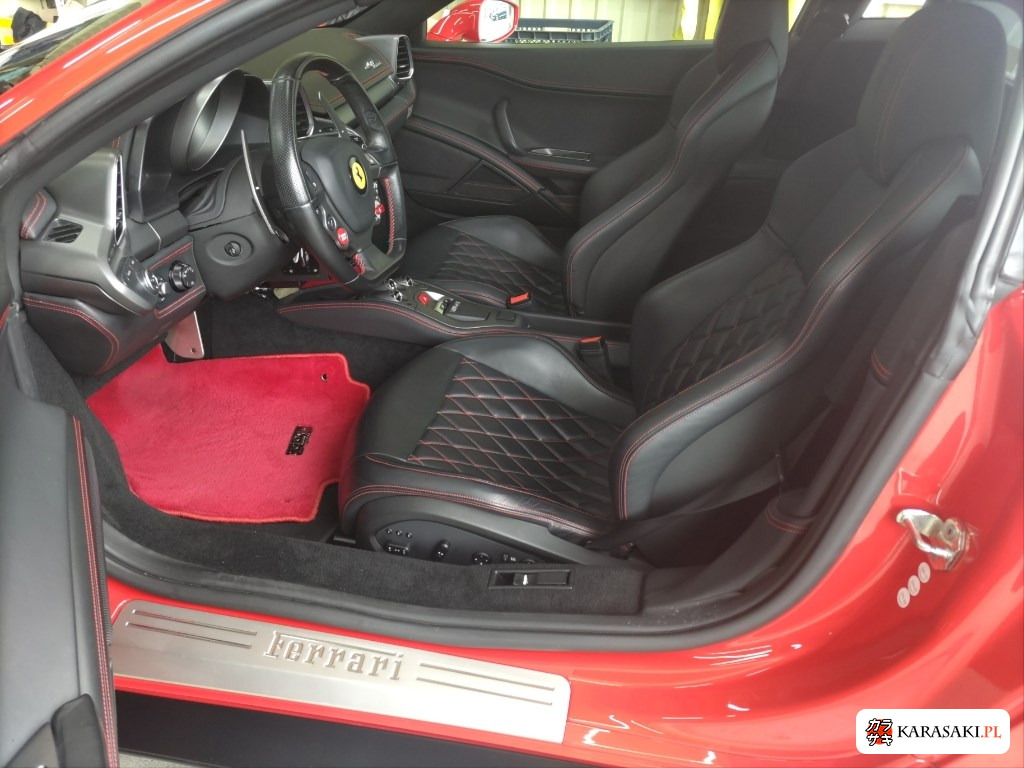 2010 Ferrari 458 Italia Base Grade 5