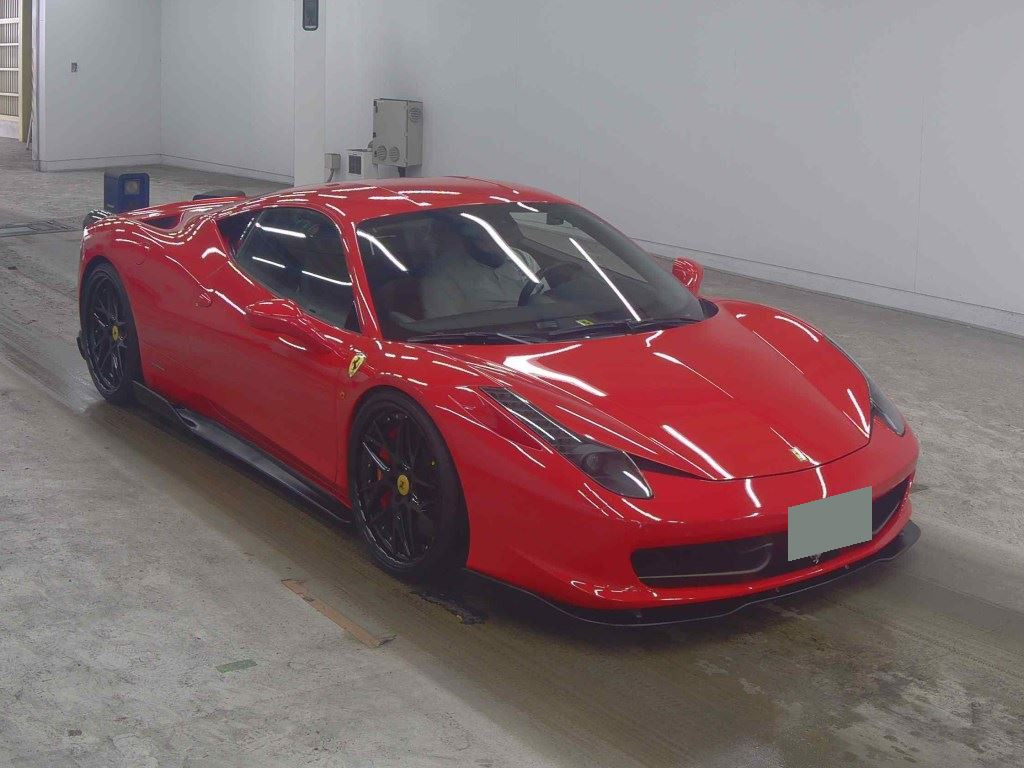 Ferrari 458 Italia 2010 z aukcji japońskiej