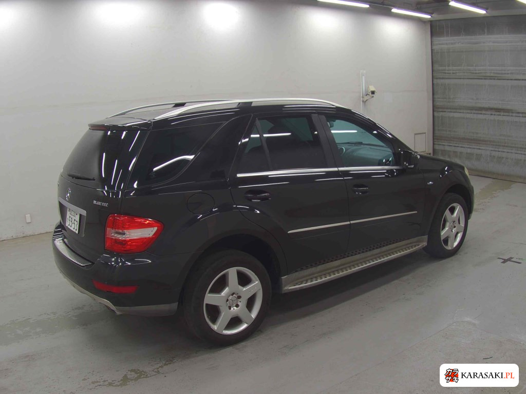 2010 Mercedes-Benz M-Class 4WD ML350 Bluetec 4MATIC 4