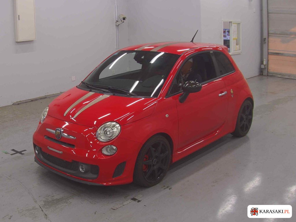 Abarth 695 Tributo Ferrari 2011 z aukcji japońskiej