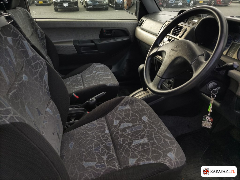 1998 Mitsubishi Pajero Io 3D 4WD 5