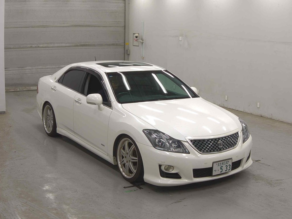 Toyota Crown 2008 z aukcji japońskiej