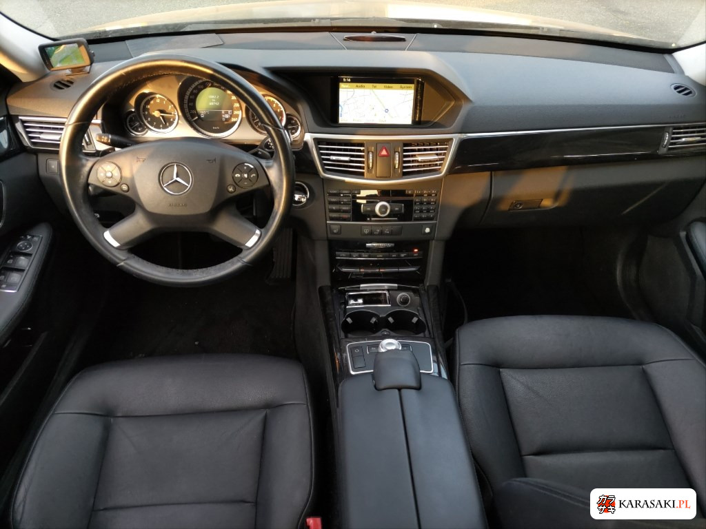 2010 Mercedes-Benz E-Class 4D E350 Avantgarde 5