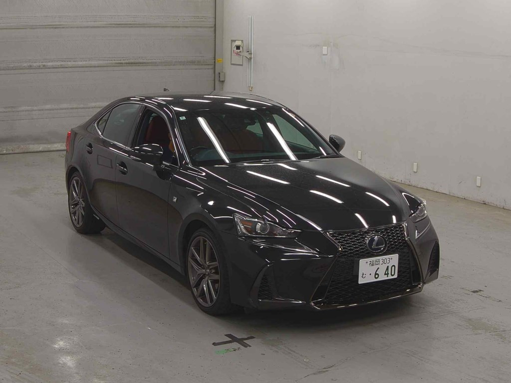 Lexus Is 2020 z aukcji japońskiej