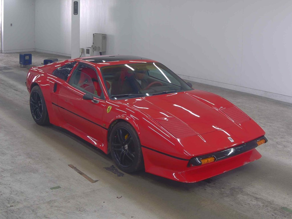 Pontiac Fiero 1988 z aukcji japońskiej