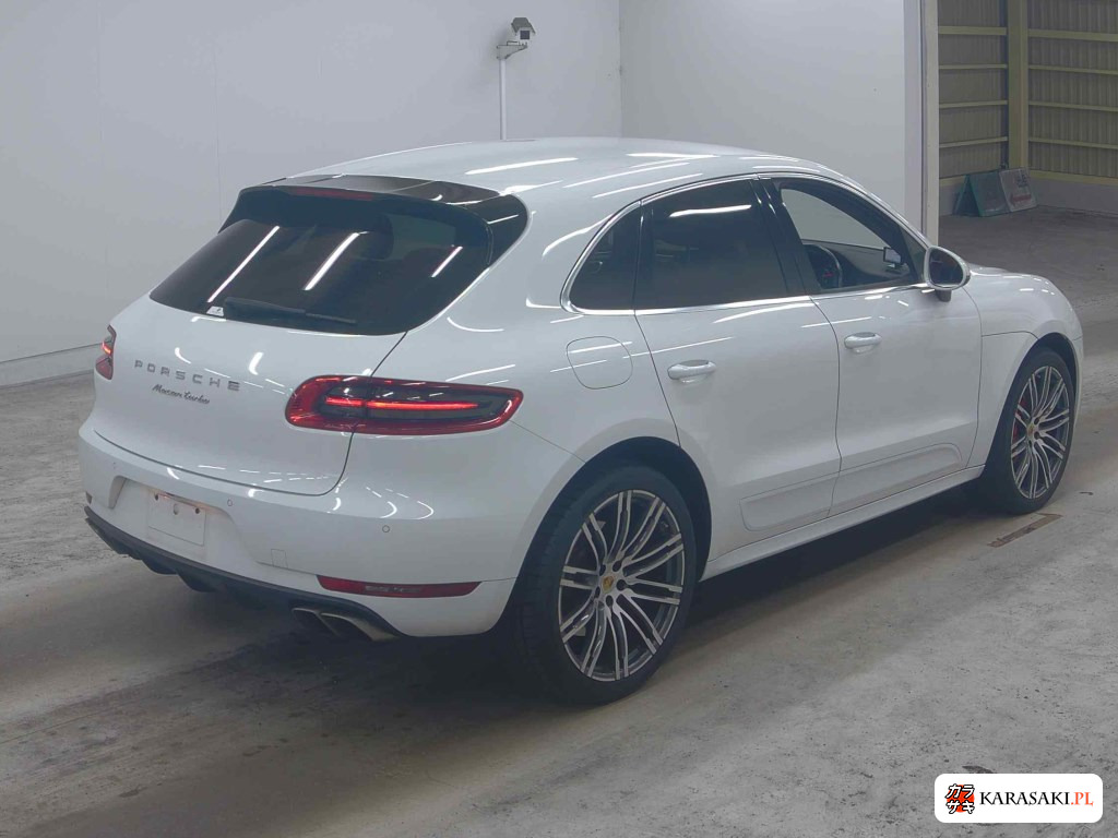 2015 Porsche Macan 4WD Turbo 4