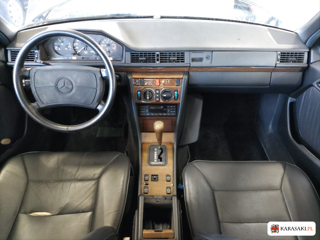 Mercedes-Benz Medium Class 1991 z aukcji japońskiej