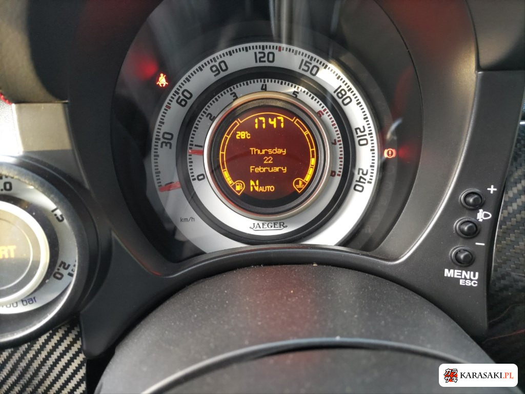 2011 Abarth 695 Tributo Ferrari 6