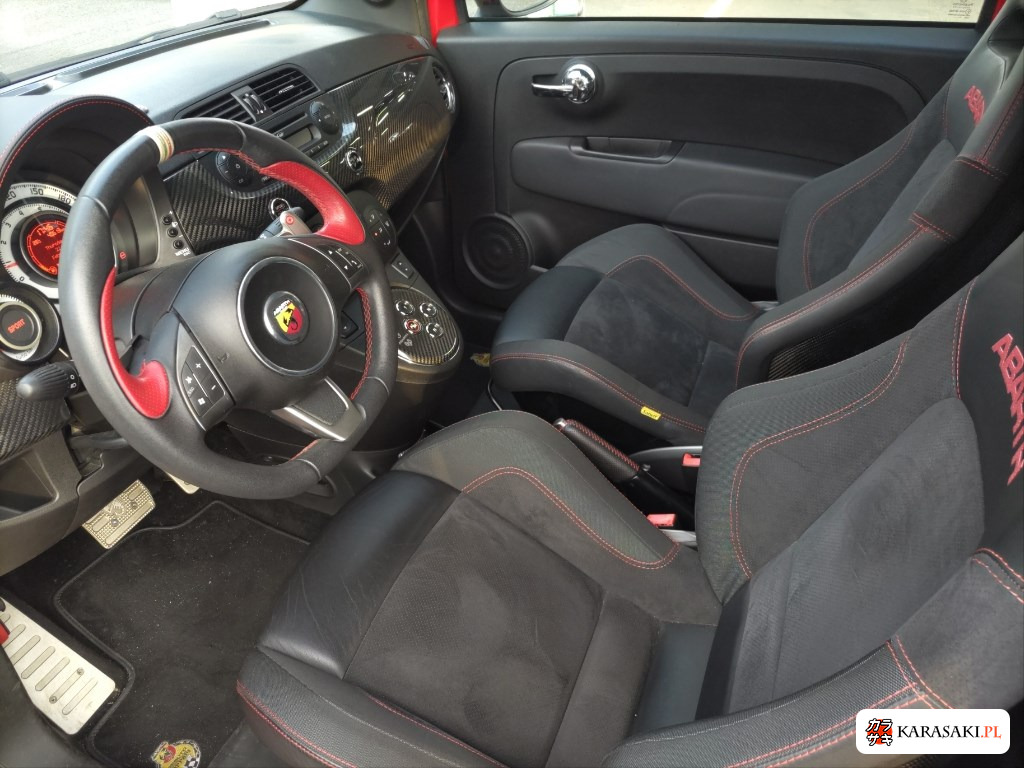 2011 Abarth 695 Tributo Ferrari 5