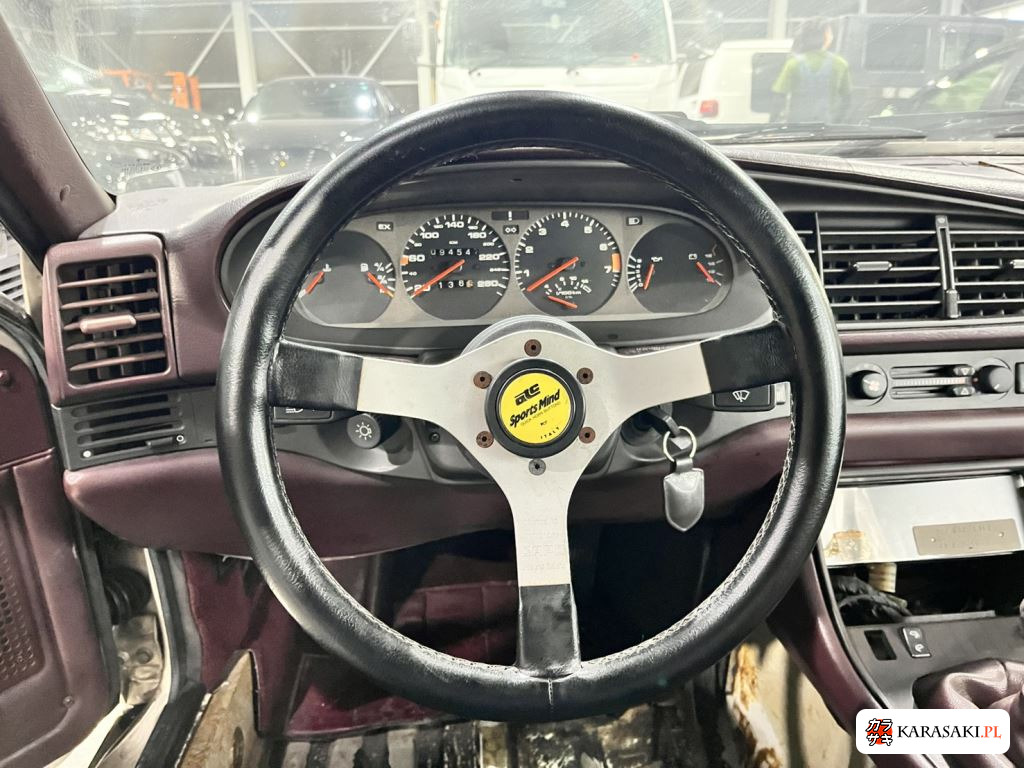 1986 Porsche 944 CP 12