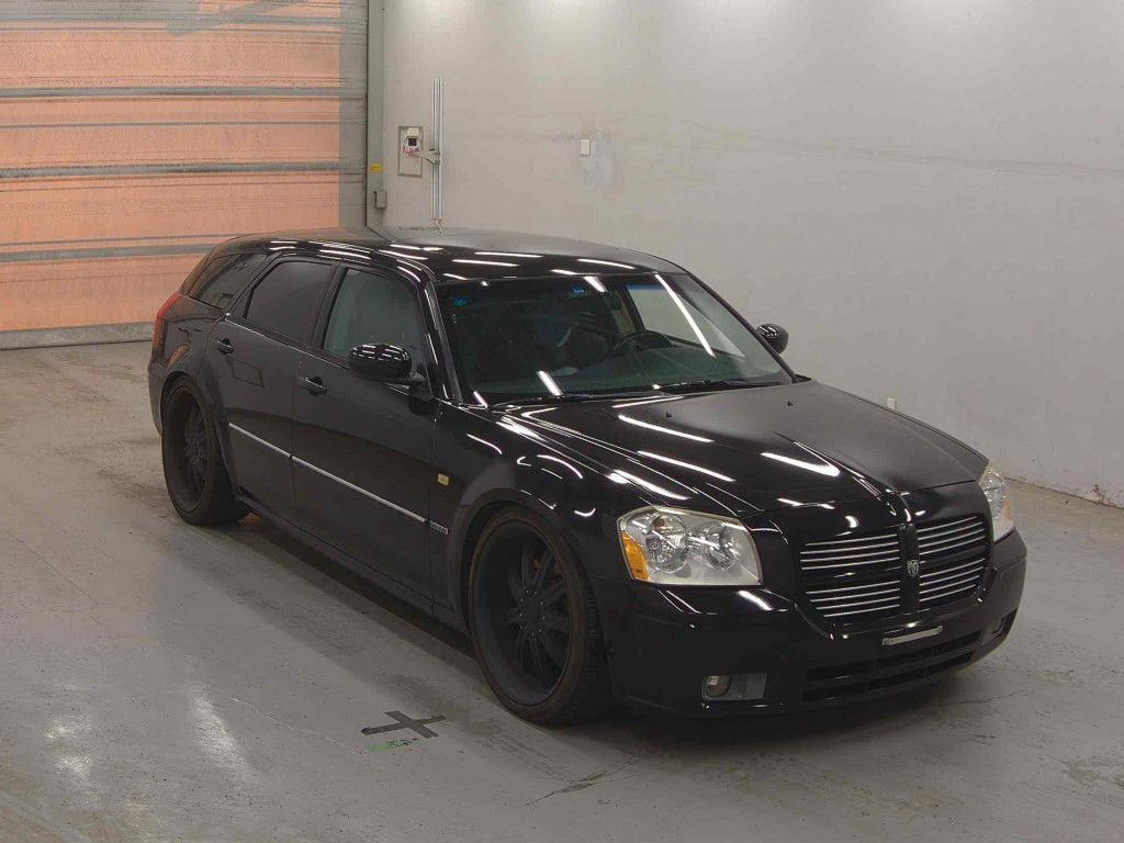 Dodge Magnum 2007 z aukcji japońskiej