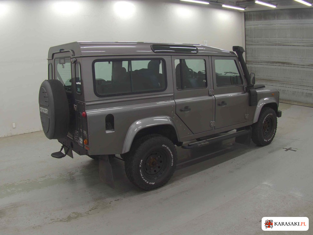 2023 Land Rover Defender 5D 4WD 110S 4