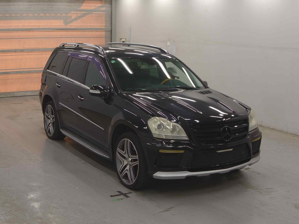Mercedes-Benz GL-Class 2009 from a Japanese auction