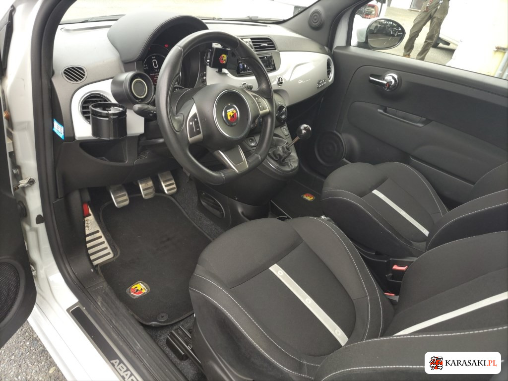 2016 Abarth 500 Base Grade 5