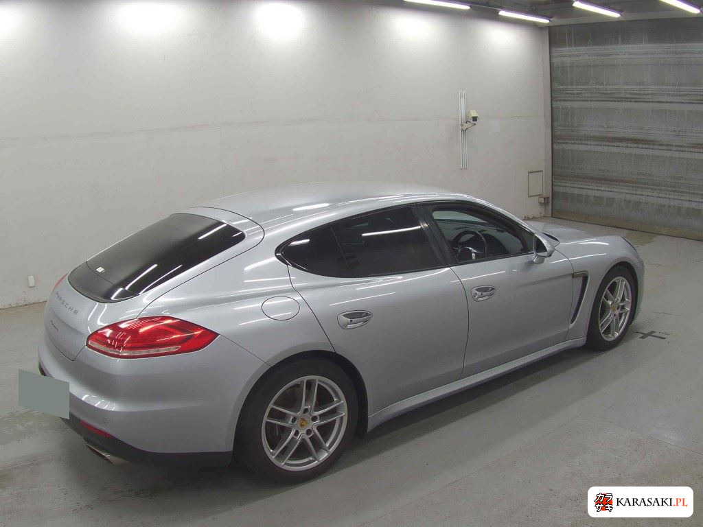 2016 Porsche Panamera 5D Edition 4