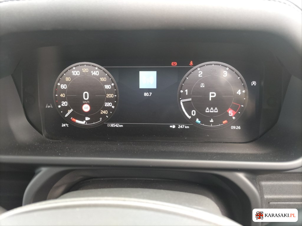 2025 Land Rover Defender 5D 4WD 6
