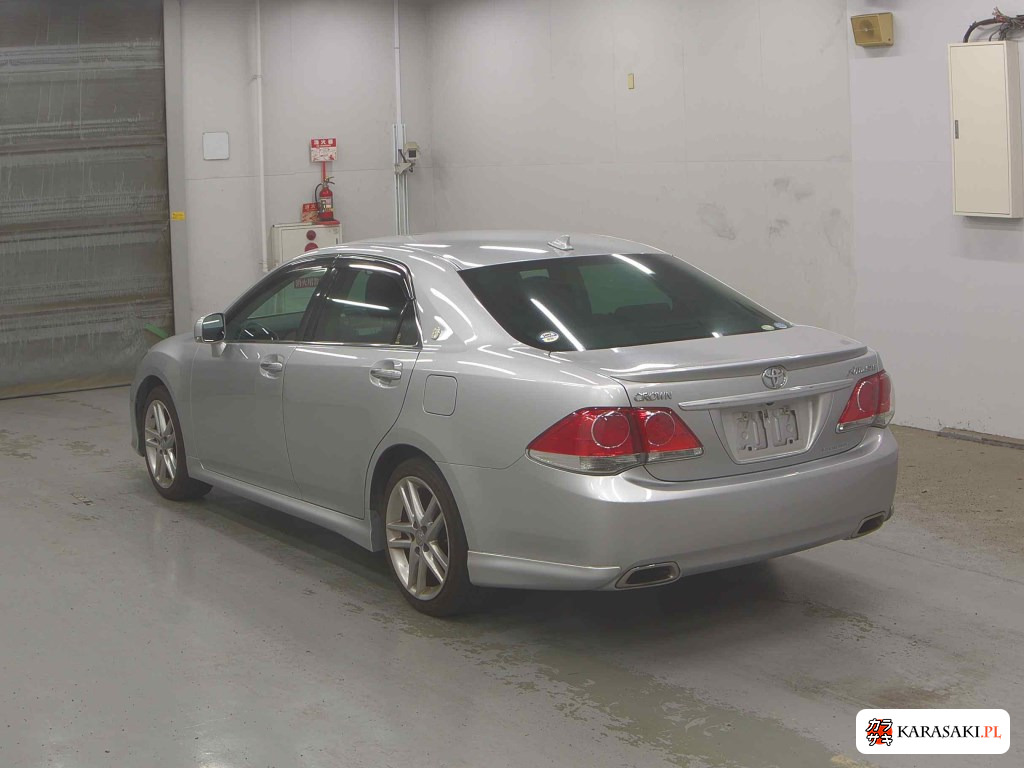 2010 Toyota Crown 4D Athlete Special Navi Package 2