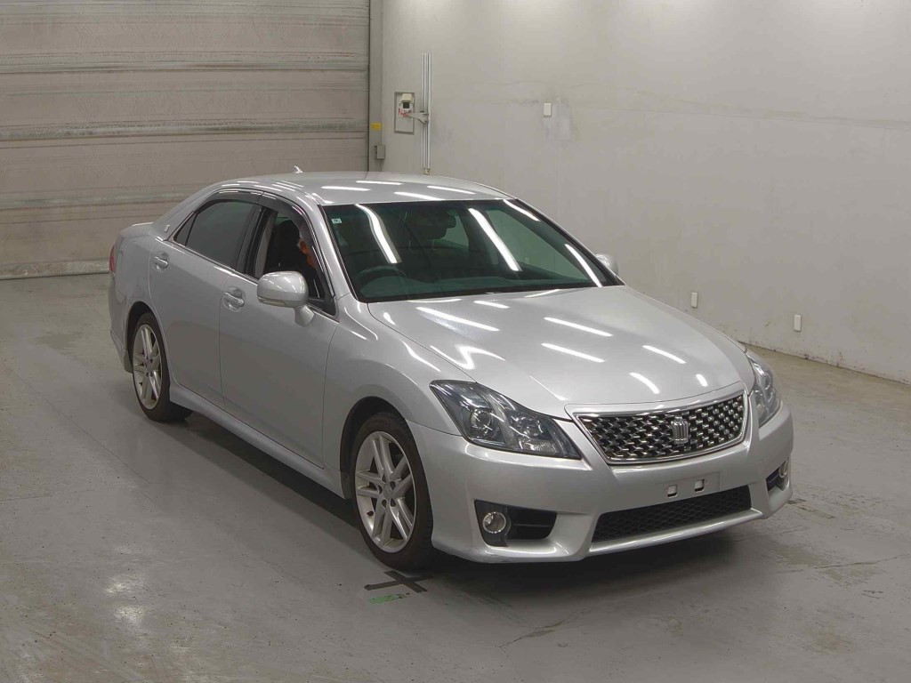 Toyota Crown 2010 z aukcji japońskiej