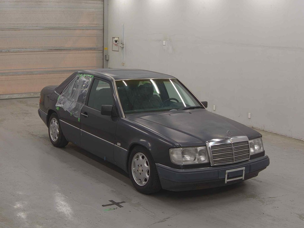 Mercedes-Benz Medium Class 1991 z aukcji japońskiej