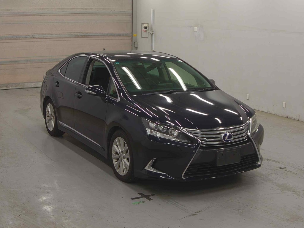 Lexus HS 2013 z aukcji japońskiej