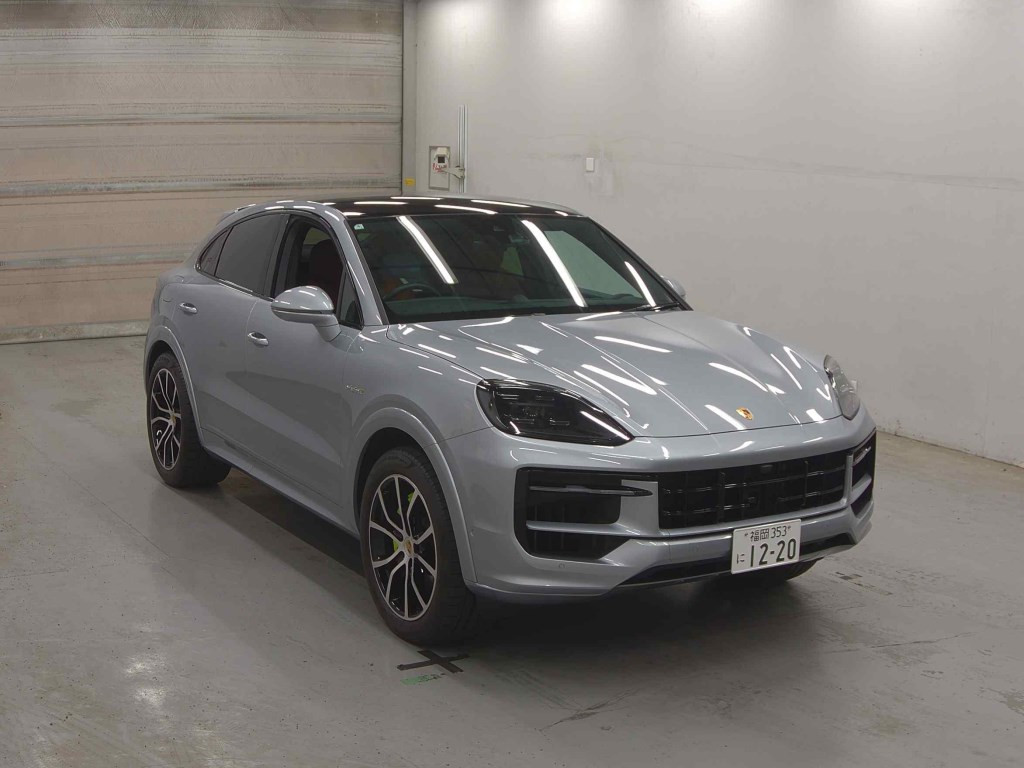 Porsche Cayenne Coupe 2024 z aukcji japońskiej