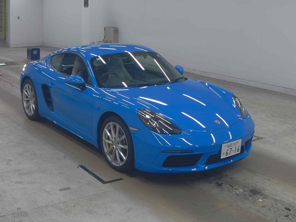 Porsche 718 Cayman 2022 z aukcji japońskiej