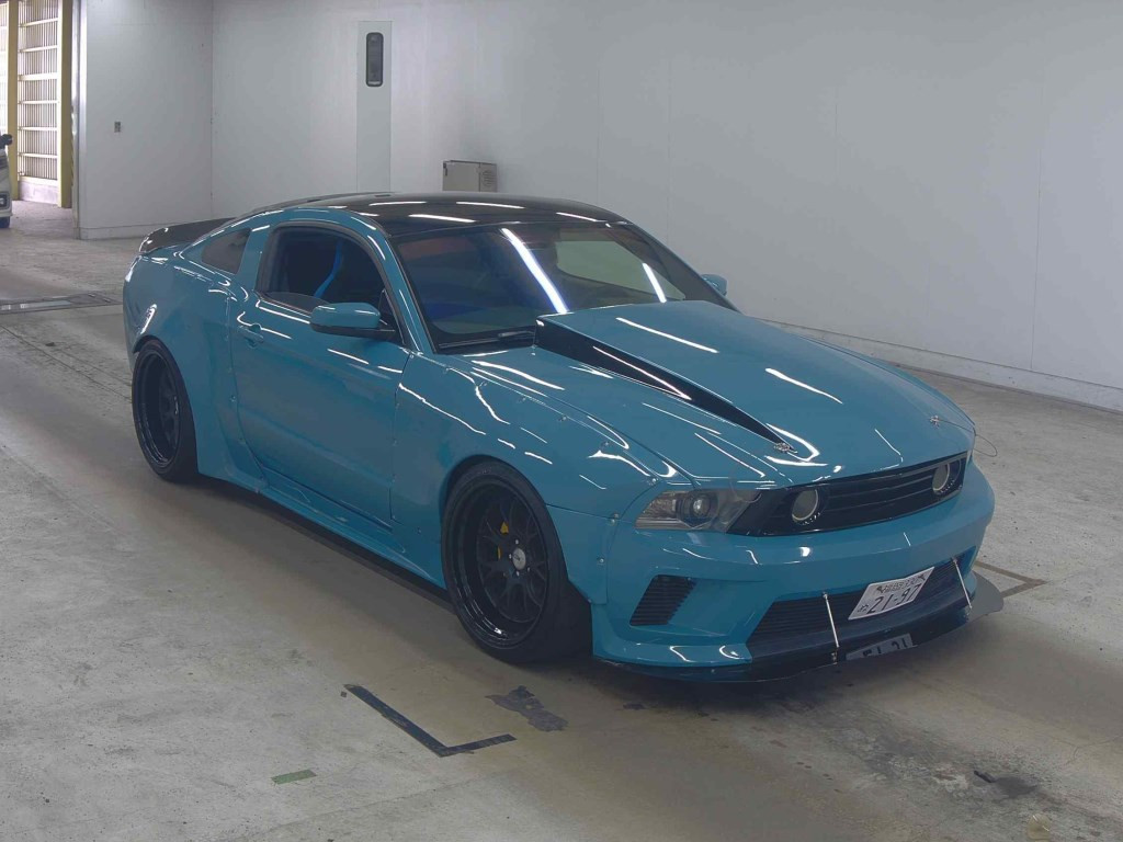 Ford Mustang 2013 z aukcji japońskiej