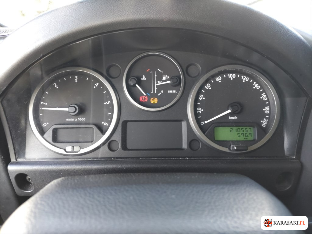 Land Rover Defender 2023 з японського аукціону