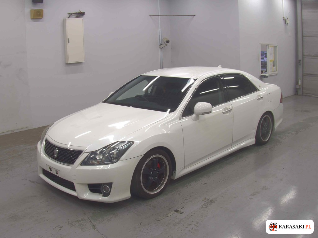 Toyota Crown 2010 z aukcji japońskiej