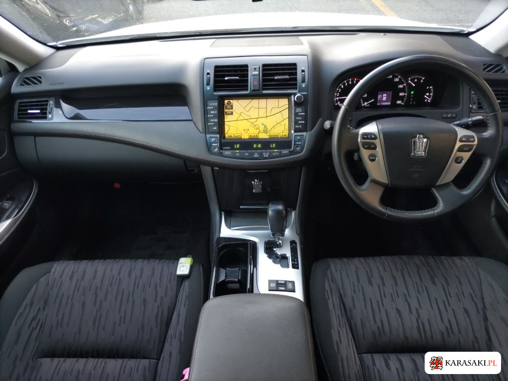 Toyota Crown 2010 z aukcji japońskiej