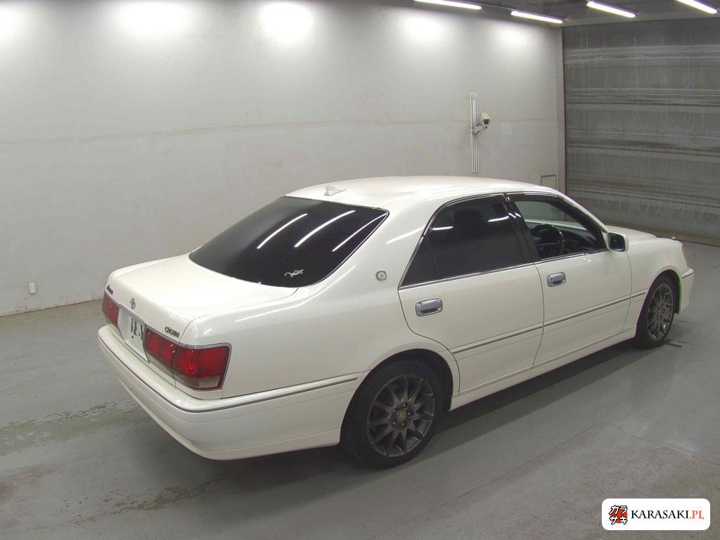 Toyota Crown 2002 z aukcji japońskiej