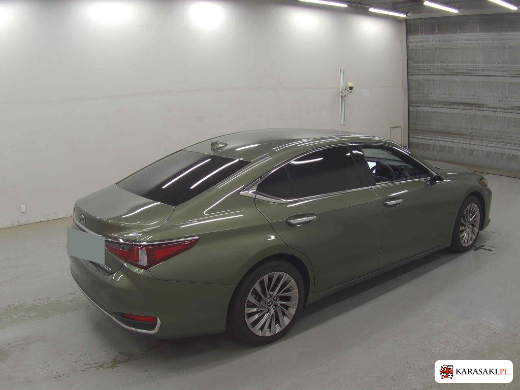 Lexus Es 2024 z aukcji japońskiej