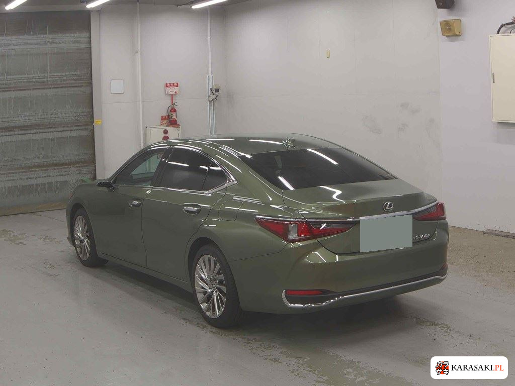 Lexus Es 2024 z aukcji japońskiej