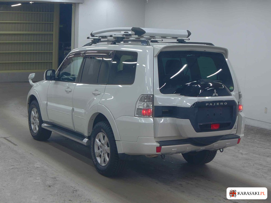 Mitsubishi Pajero 2017 z aukcji japońskiej