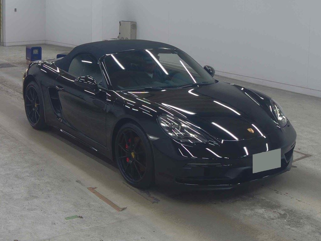 Porsche 718 2025 z aukcji japońskiej