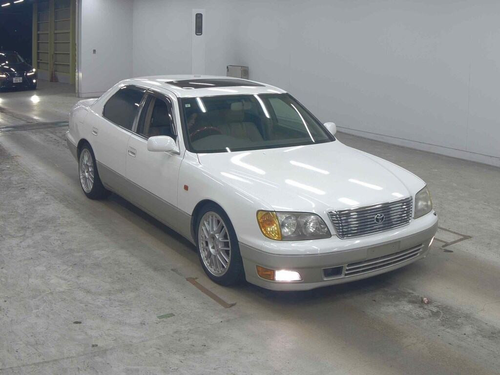 Toyota Celsior 1997 z aukcji japońskiej