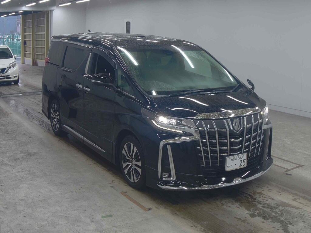 Toyota Alphard 2022 z aukcji japońskiej