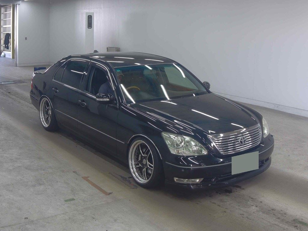 Toyota Celsior 2005 z aukcji japońskiej
