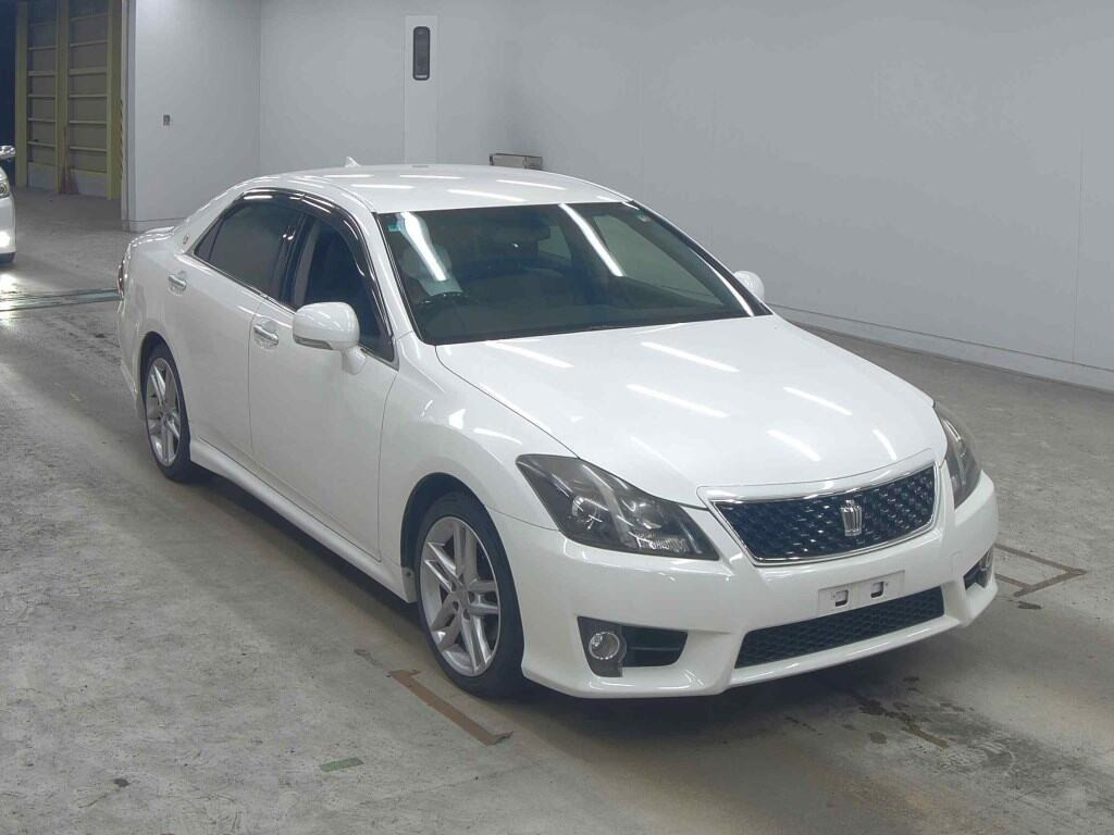 Toyota Crown 2013 z aukcji japońskiej