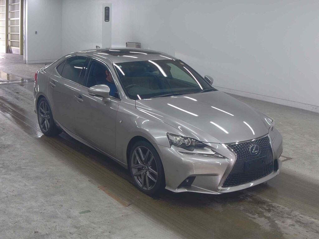 Lexus Is 2013 z aukcji japońskiej