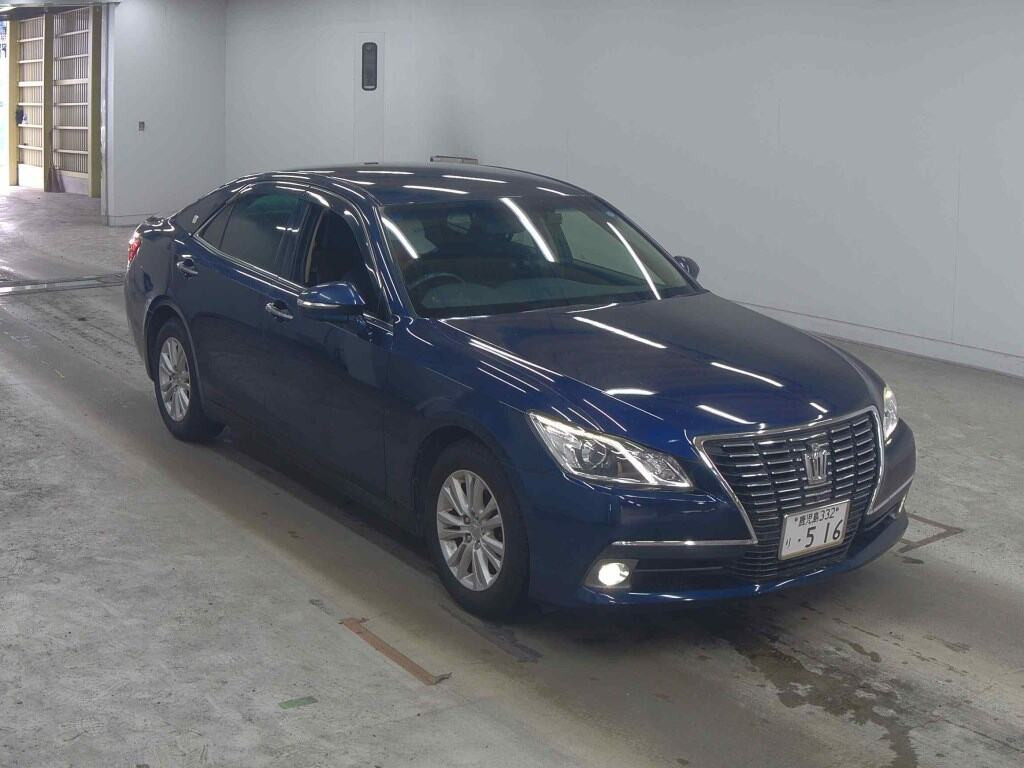 Toyota Crown 2013 z aukcji japońskiej