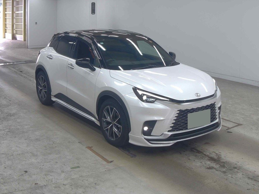 Lexus LBX 2025 z aukcji japońskiej