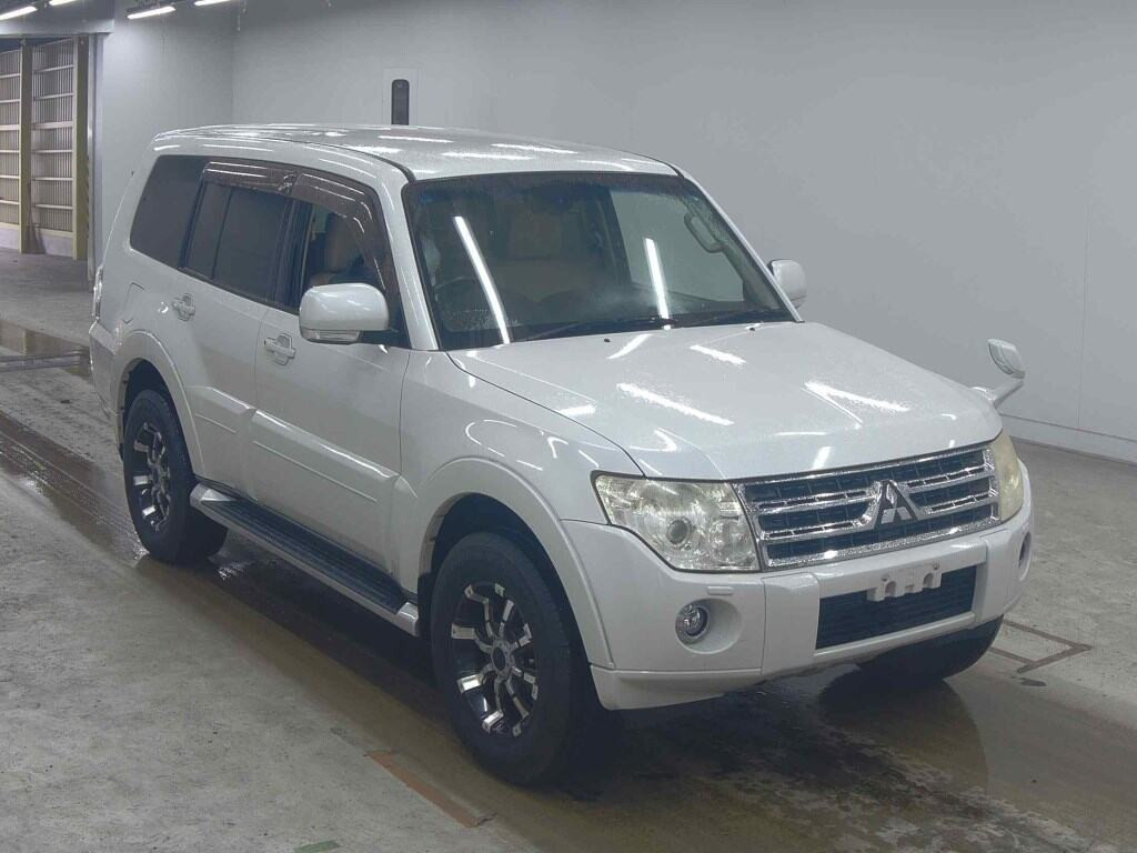 Mitsubishi Pajero 2011 z aukcji japońskiej