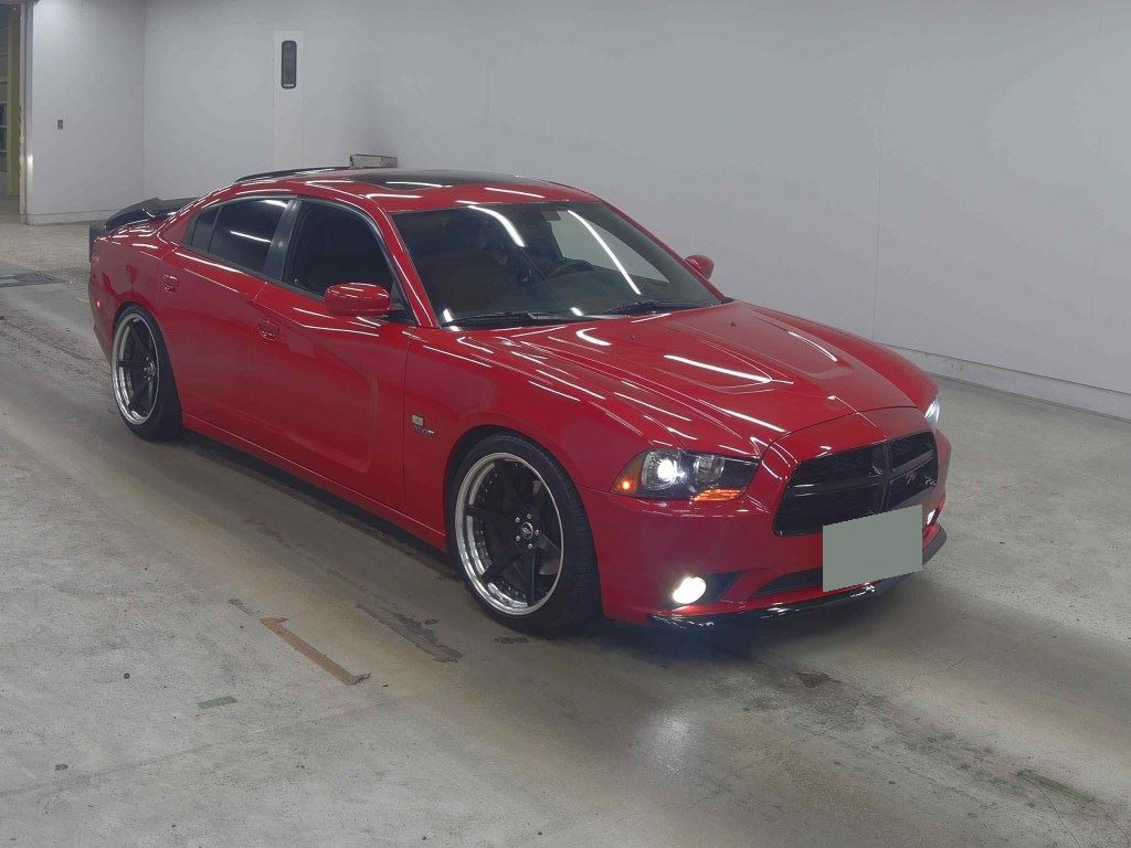Dodge Charger 2012 z aukcji japońskiej