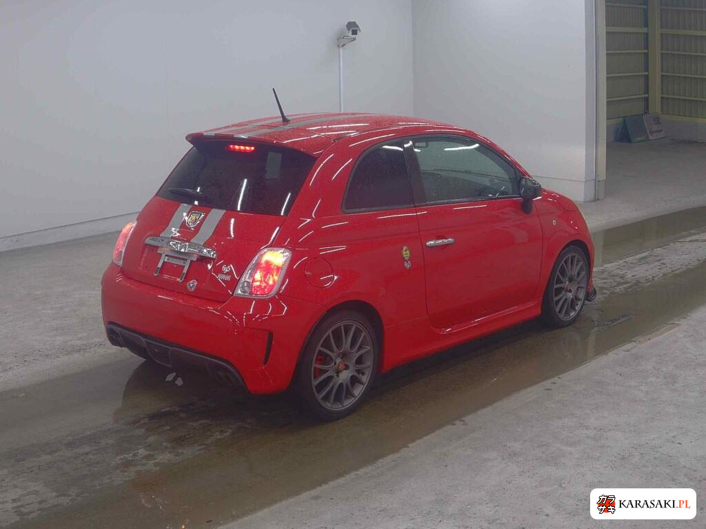 2010 Abarth 695 4