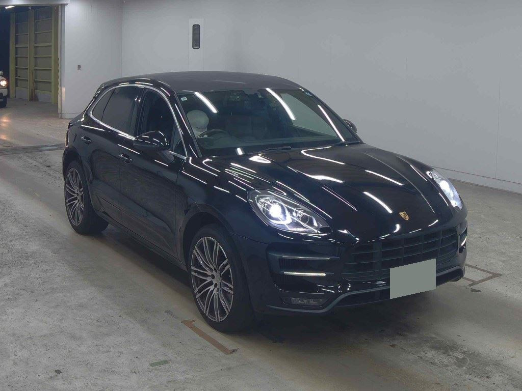 Porsche Macan 2017 з японського аукціону
