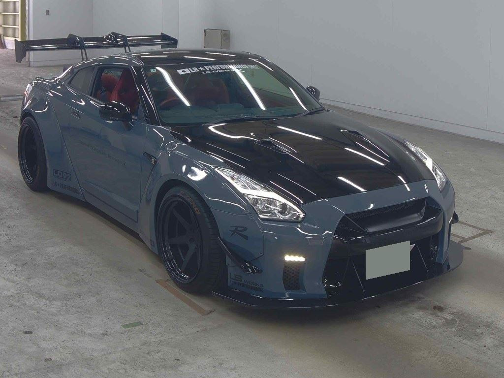 Nissan GT-R 2015 z aukcji japońskiej