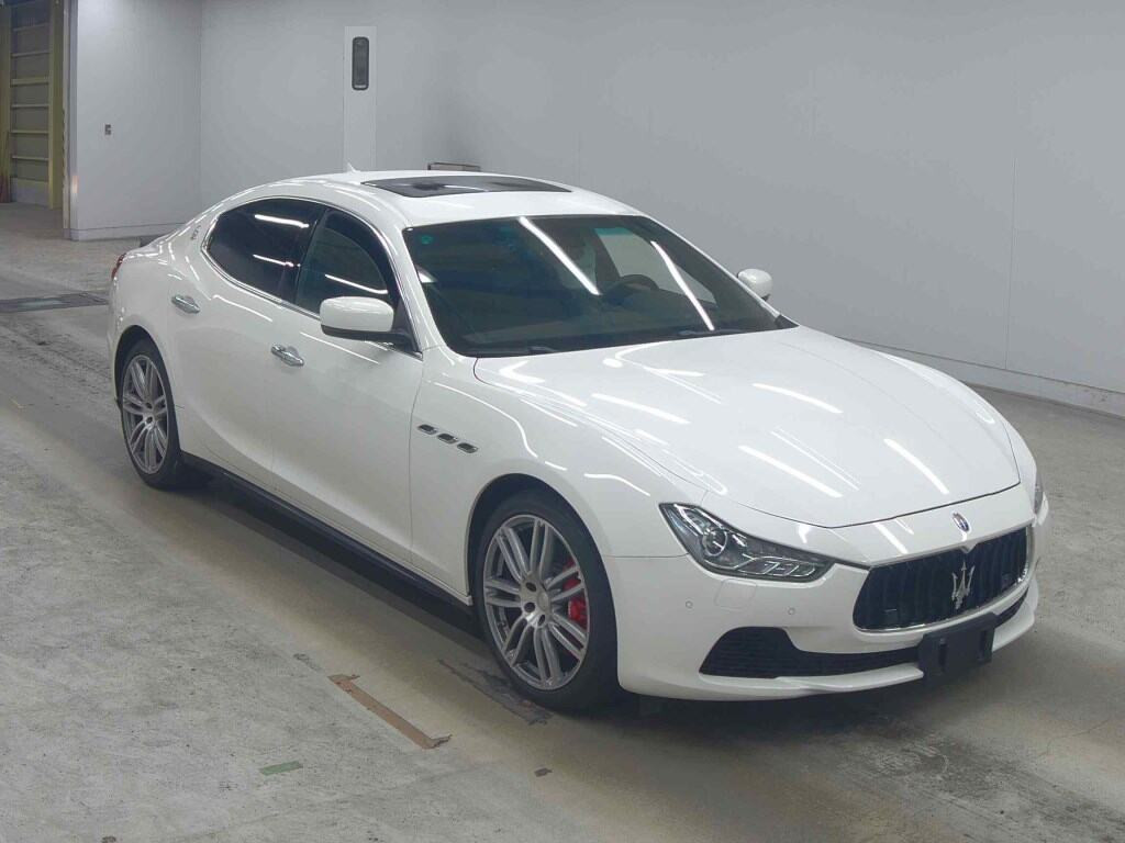 Maserati Ghibli 2016 з японського аукціону