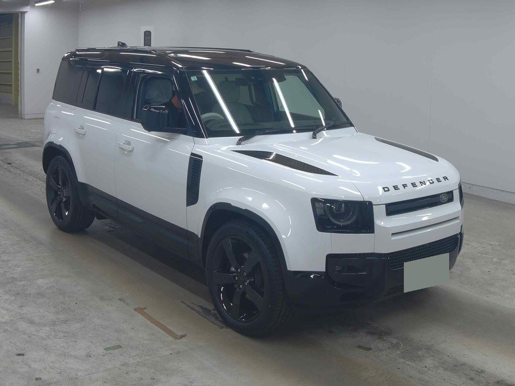 Land Rover Defender 2026 z aukcji japońskiej
